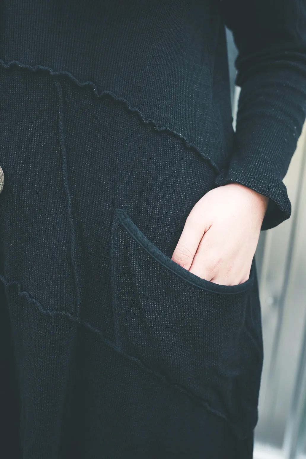 2308 Thermal Vector with Pockets Black-U