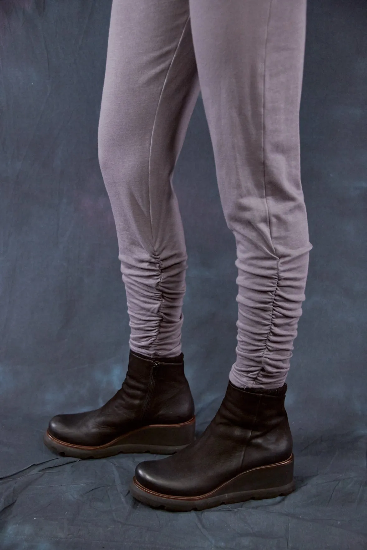 3323 Winterweight Gather Leggings Metal-U