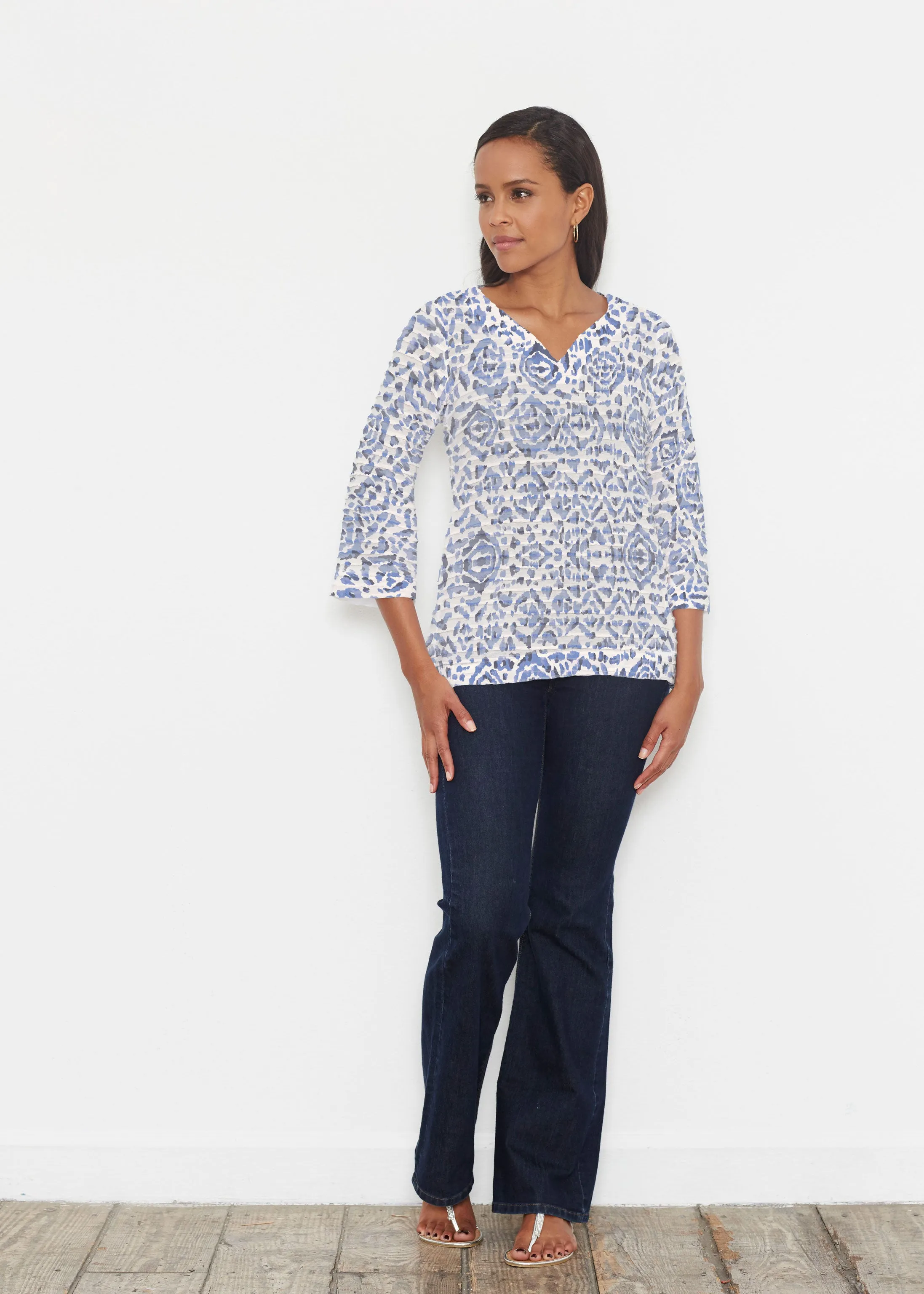 Batik Zebra (7753) ~ Banded 3/4 Bell-Sleeve V-Neck Tunic