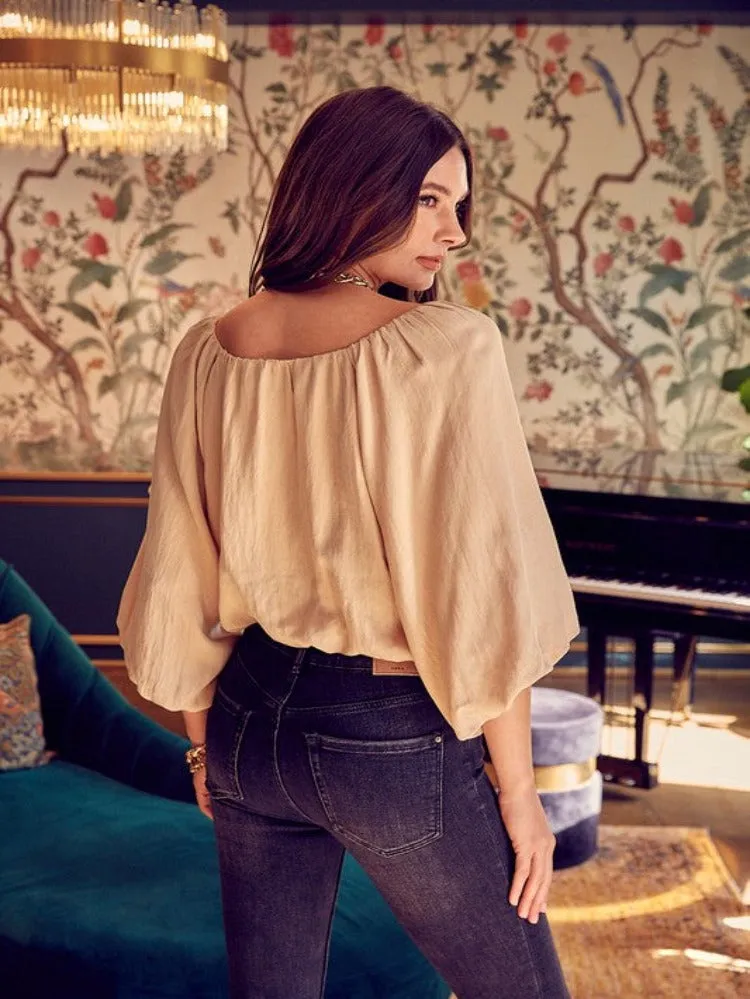 Camila Twisted Top