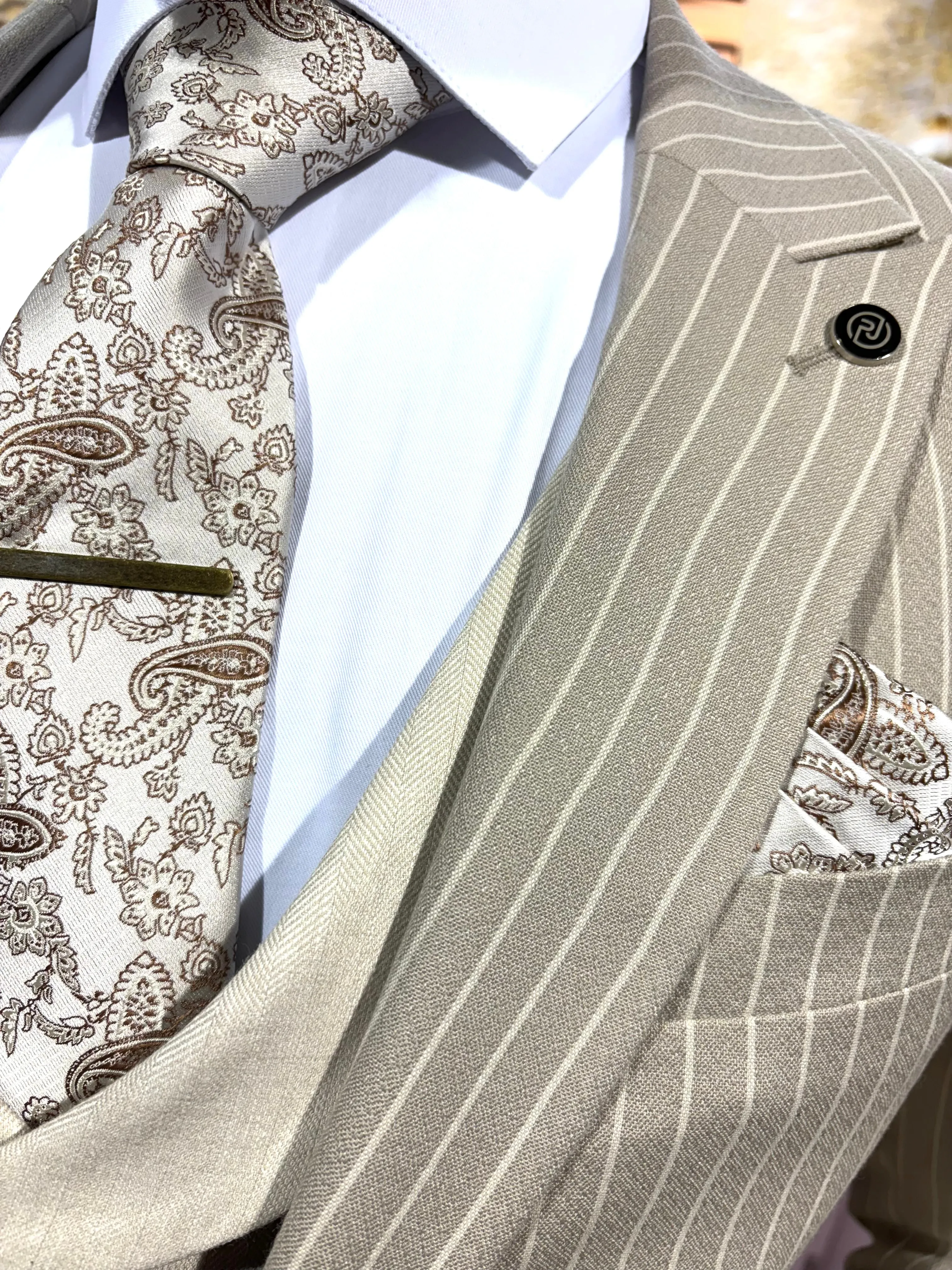Canberra - Beige 3 Piece Suit