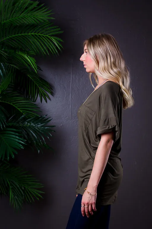 DARIA V NECK TEE OLIVE*