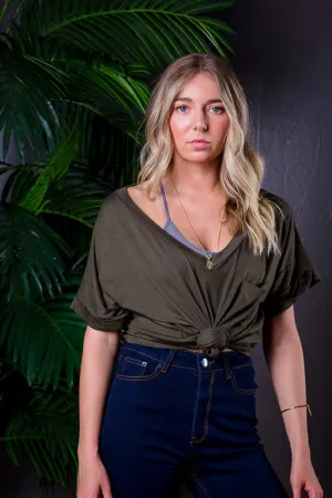 DARIA V NECK TEE OLIVE*