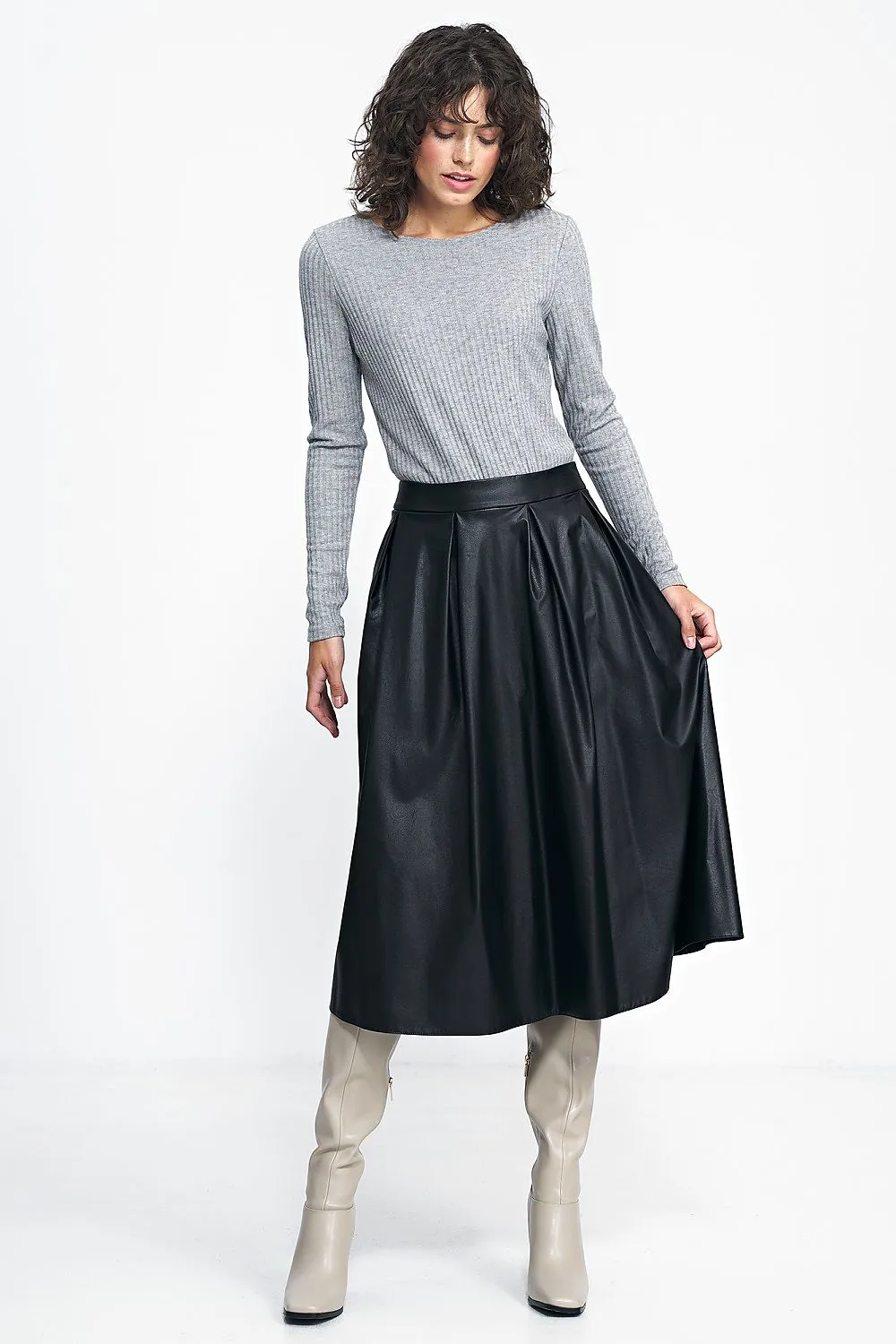 Elegant Fitted Long-Sleeve Blouse