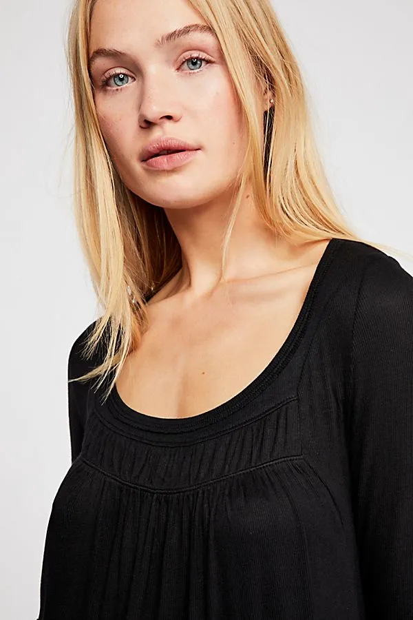 FREE PEOPLE BABYDOLL TOP BLACK*