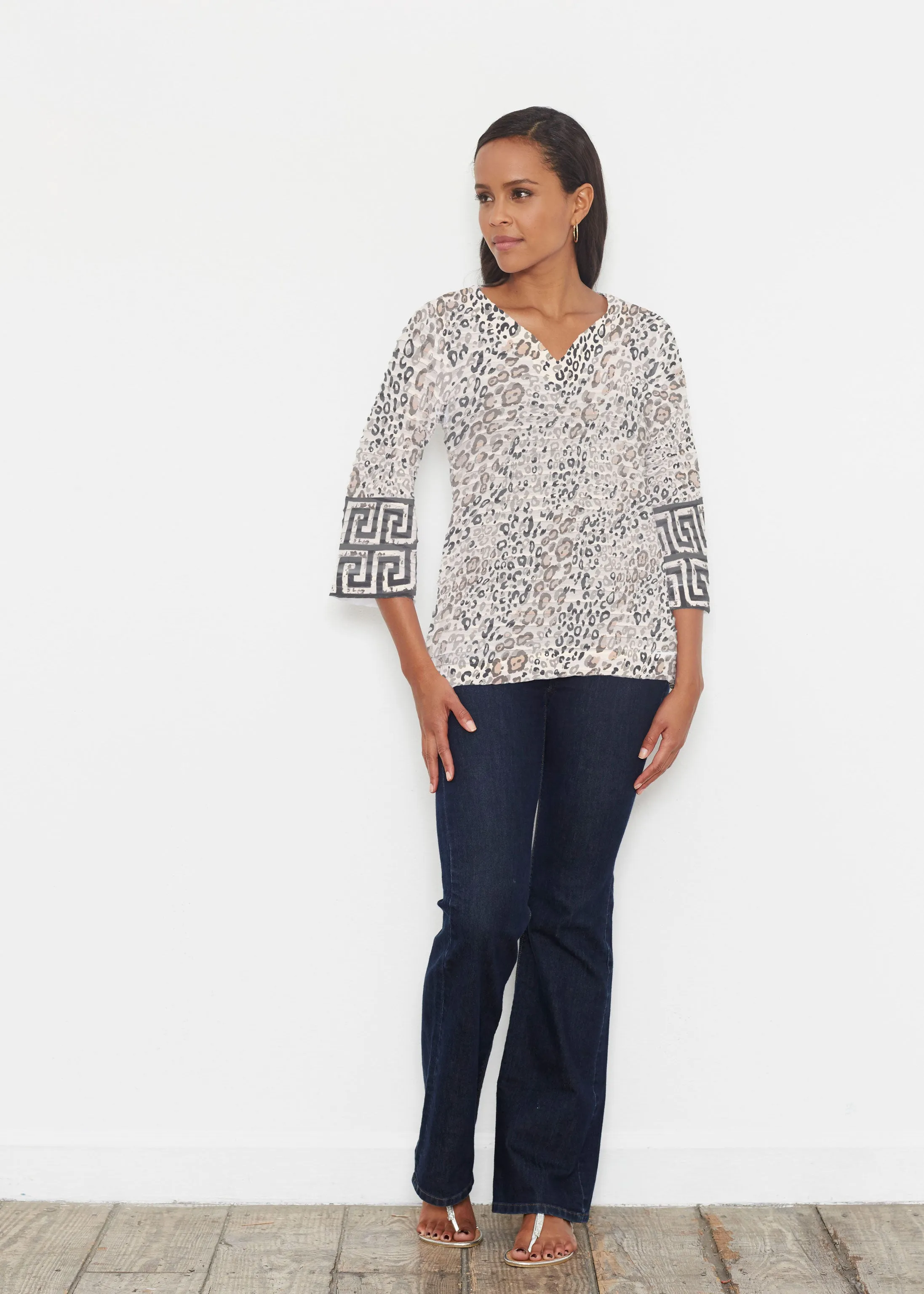 Greek Cat Grey (7752) ~ Banded 3/4 Bell-Sleeve V-Neck Tunic