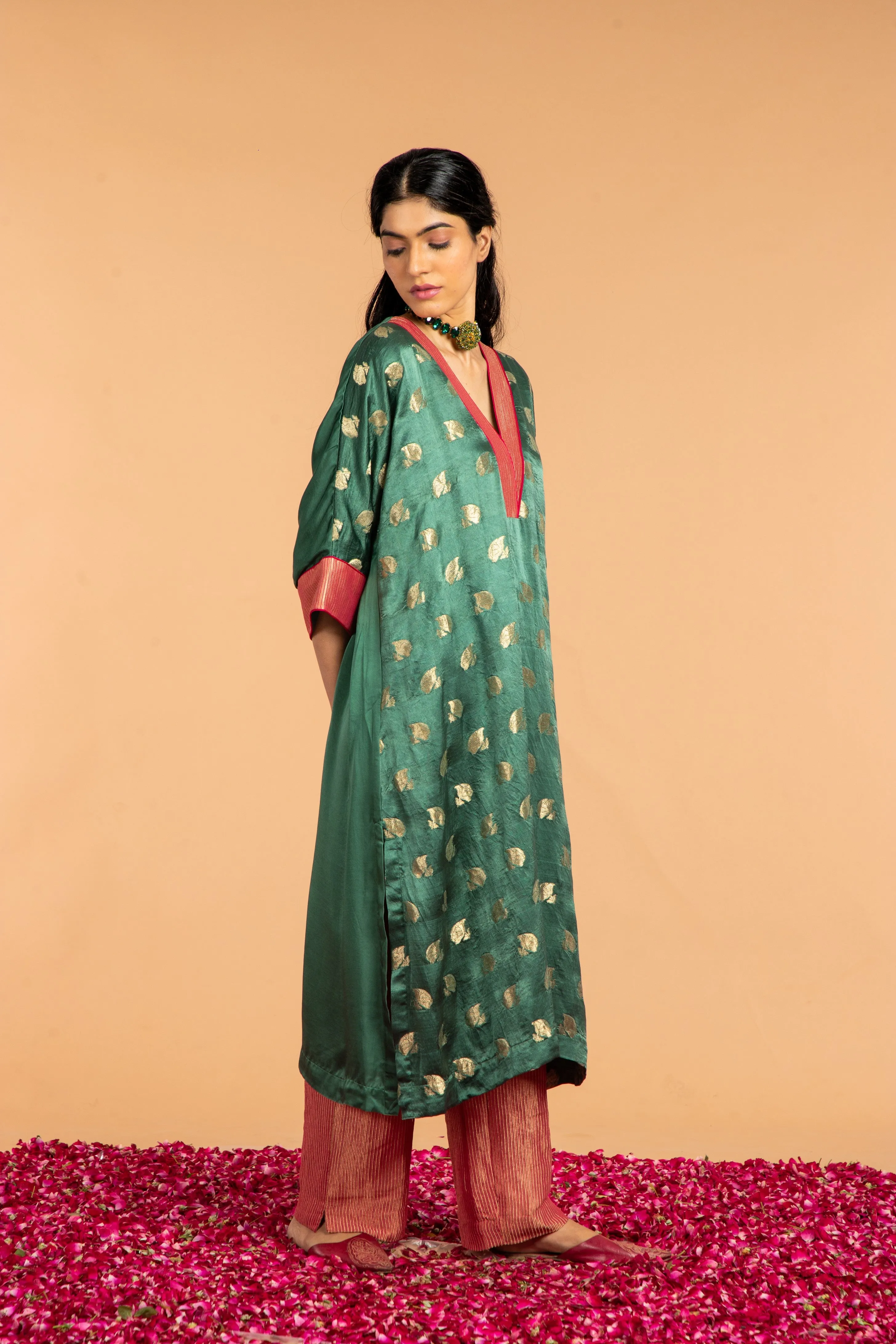 HARA GULAB CHOGA CO - ORD SET  (2PC SET)