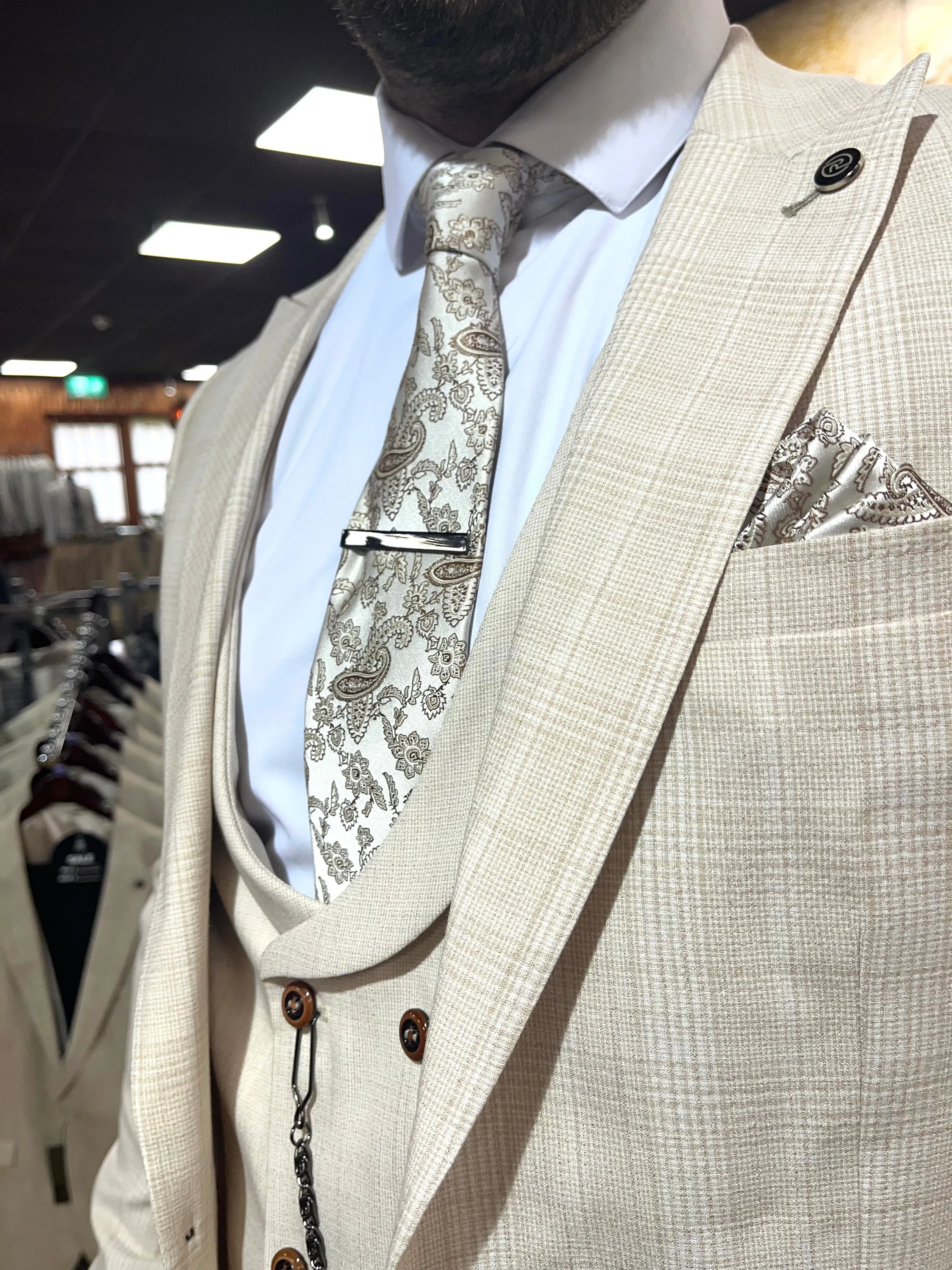 Hemsworth - Cream 3 Piece Suit