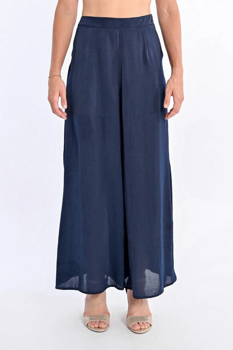 HIGH-WAISTED, FLUID PANTS