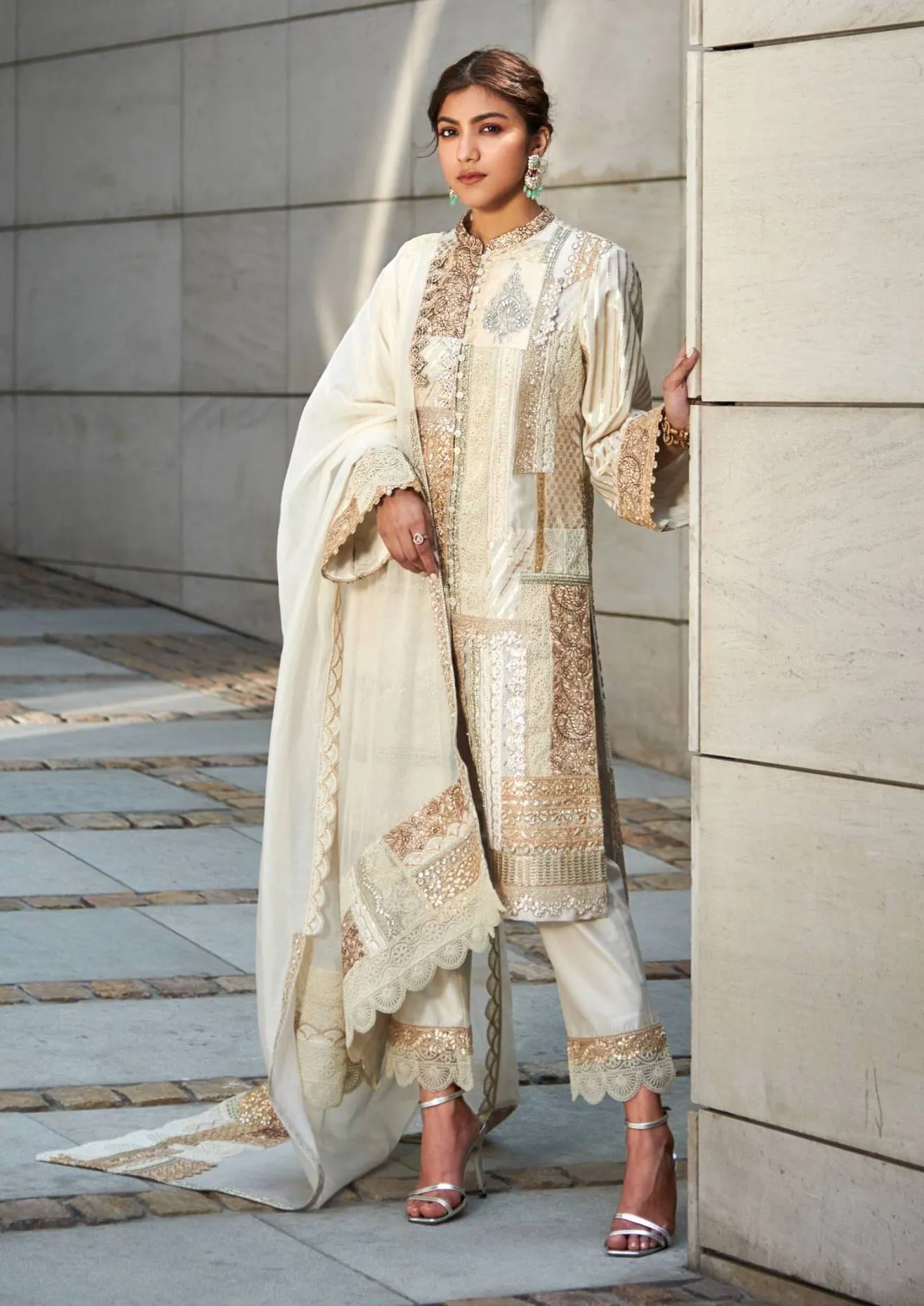 Ivory gold embellished kurta set