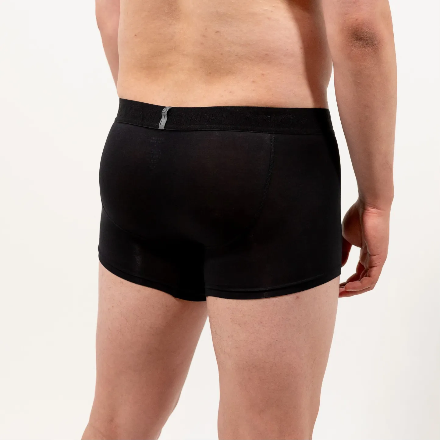 Journey Trunk - Obsidian