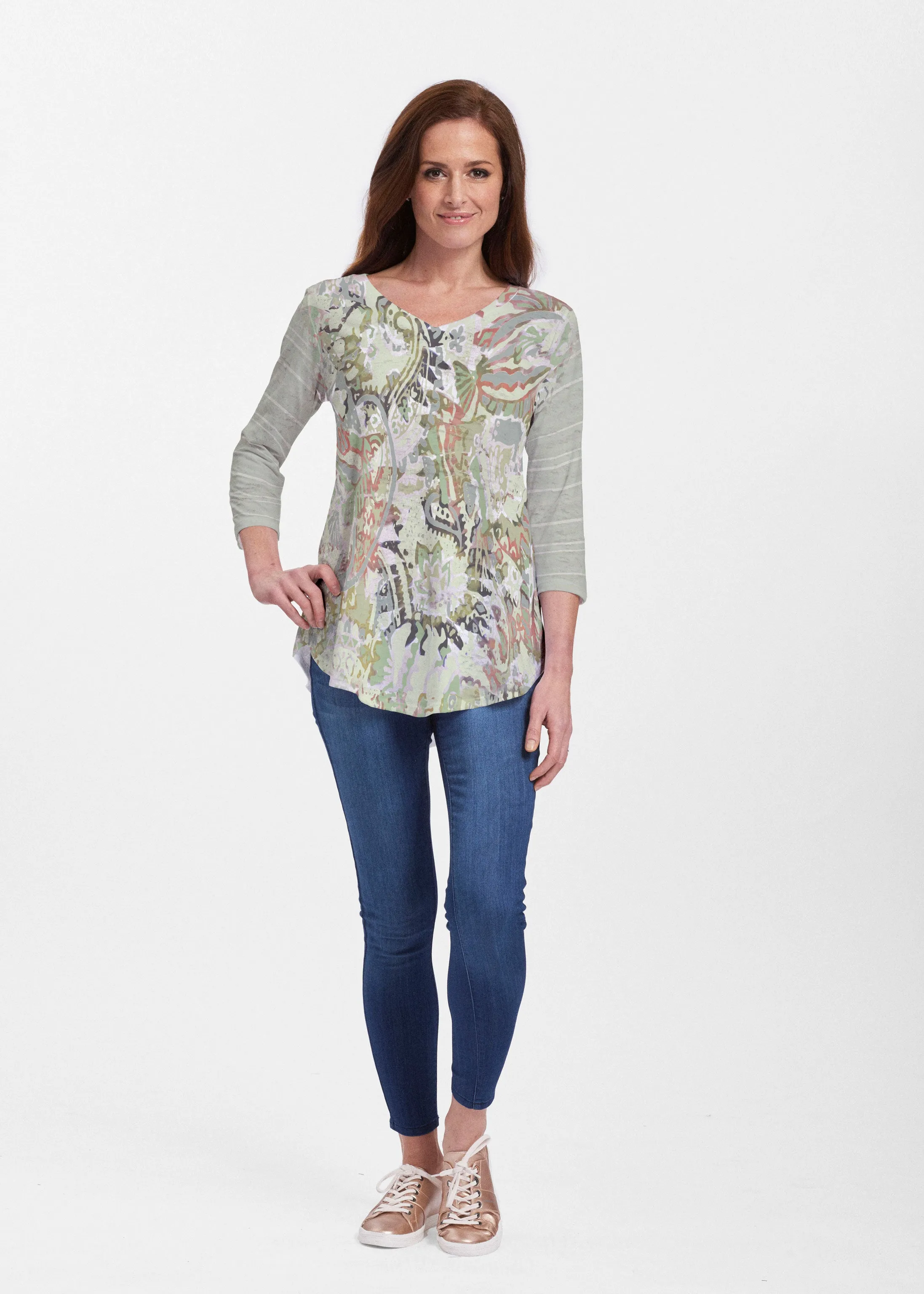 Jungle Escape (19156) ~ Signature V-neck Flowy Tunic