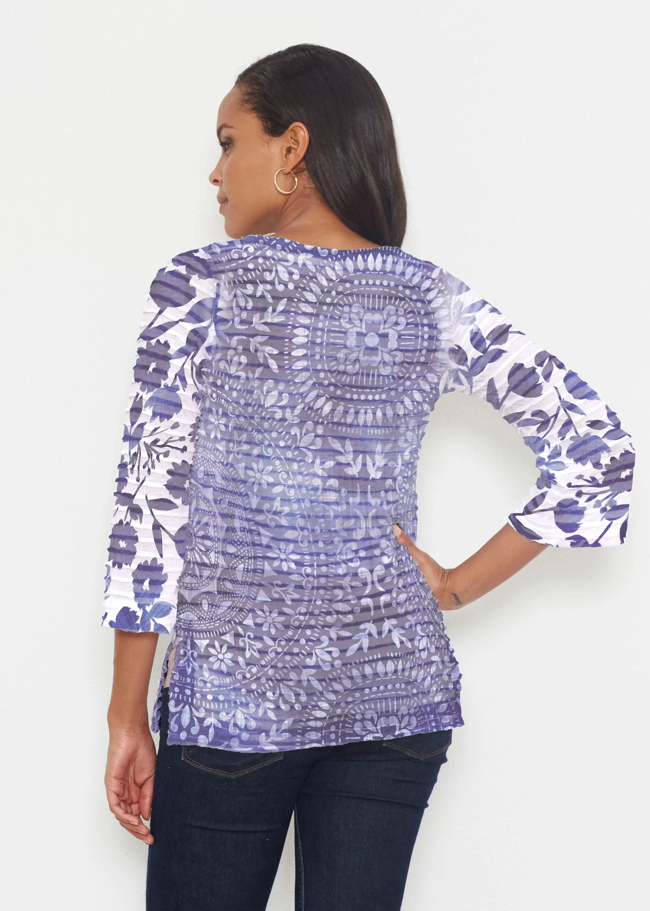 Medallion Flower (13453) ~ Banded 3/4 Bell-Sleeve V-Neck Tunic