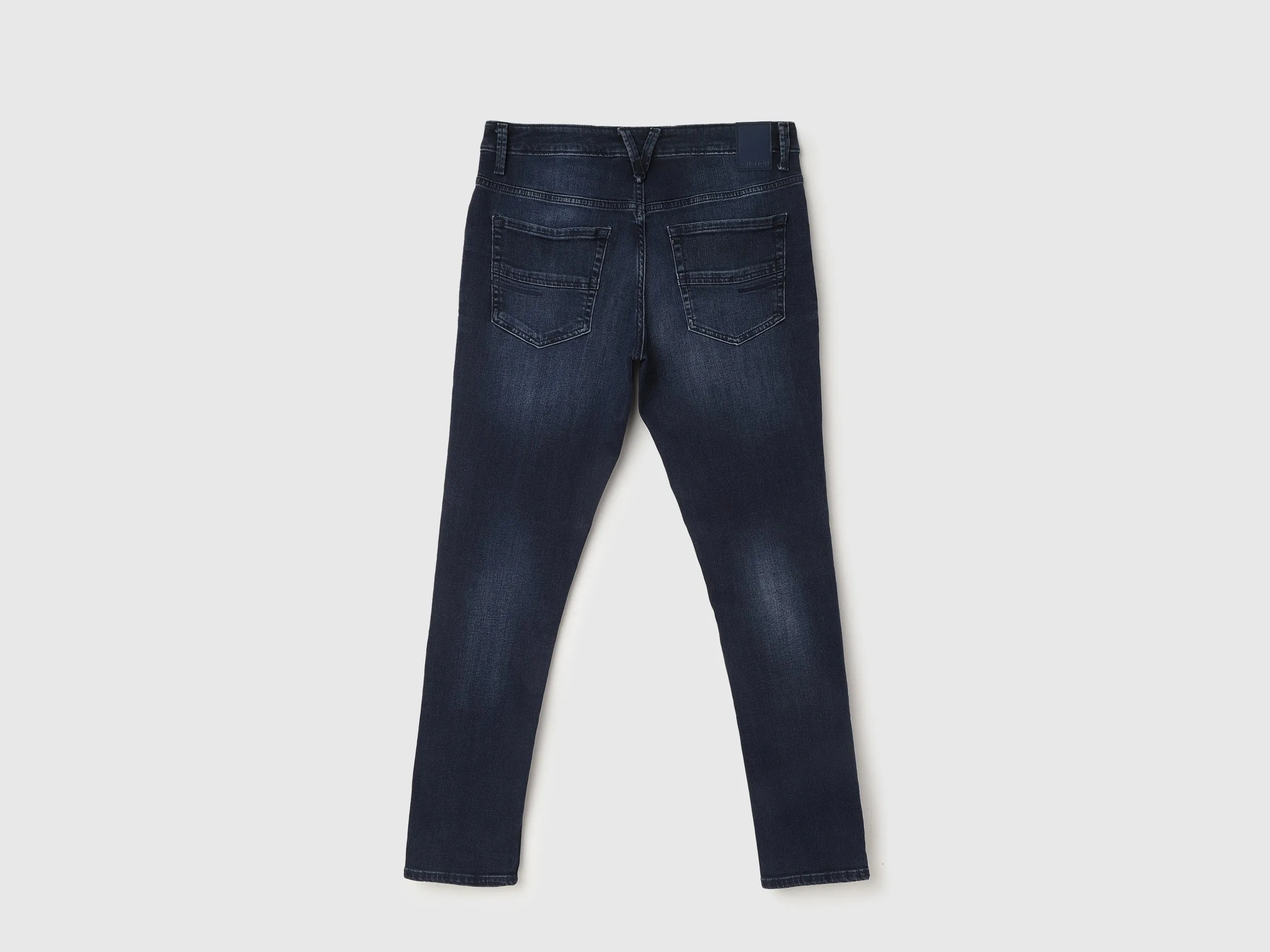 Men's Slim Fit Tapered Dark Wash Jeans