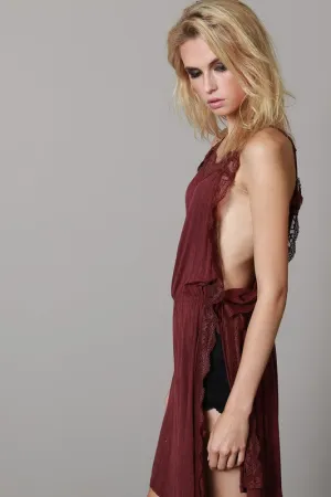 OPEN SIDE LACE TUNIC WINE*