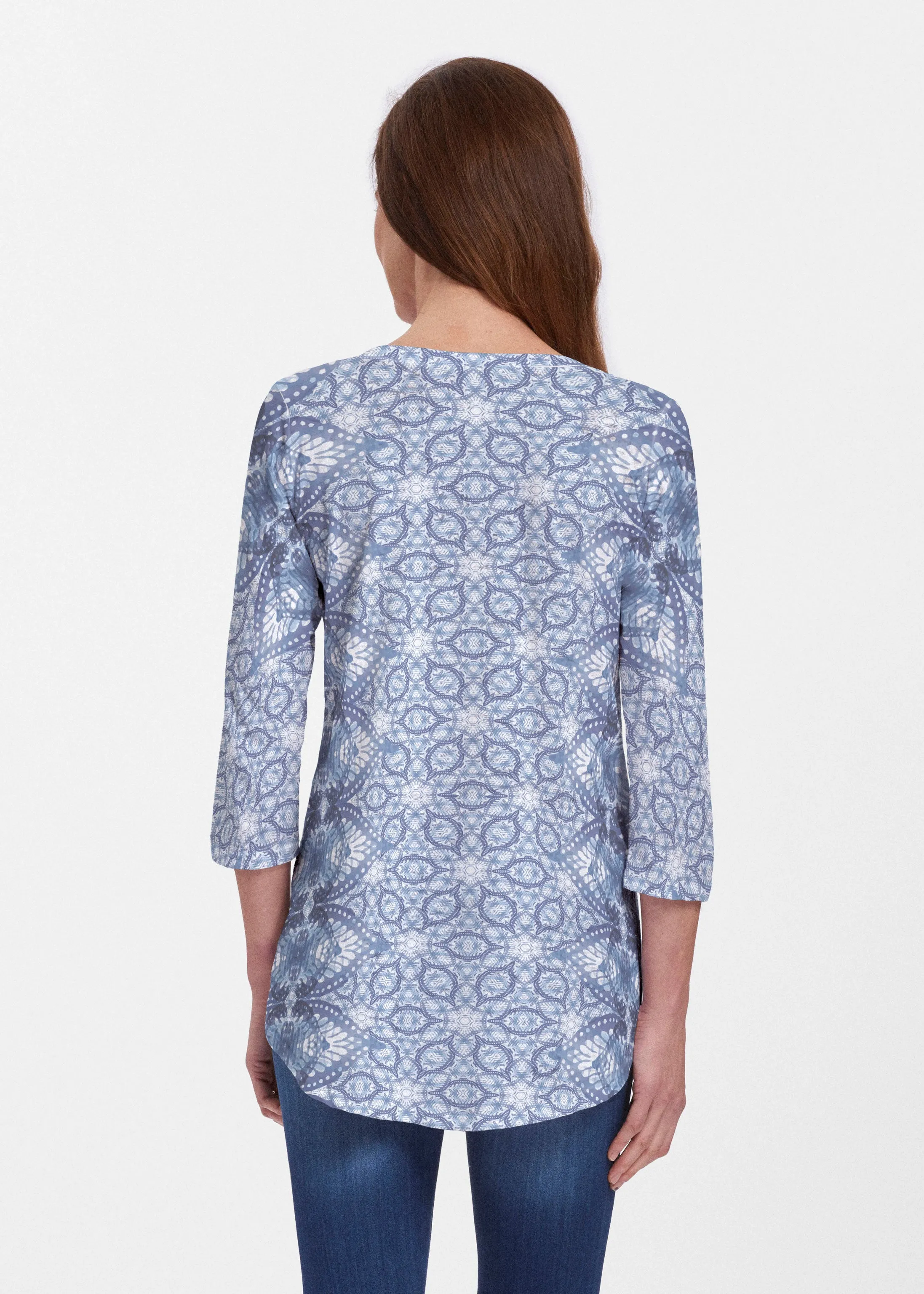 Picket Daisy (7729) ~ Signature V-neck Flowy Tunic