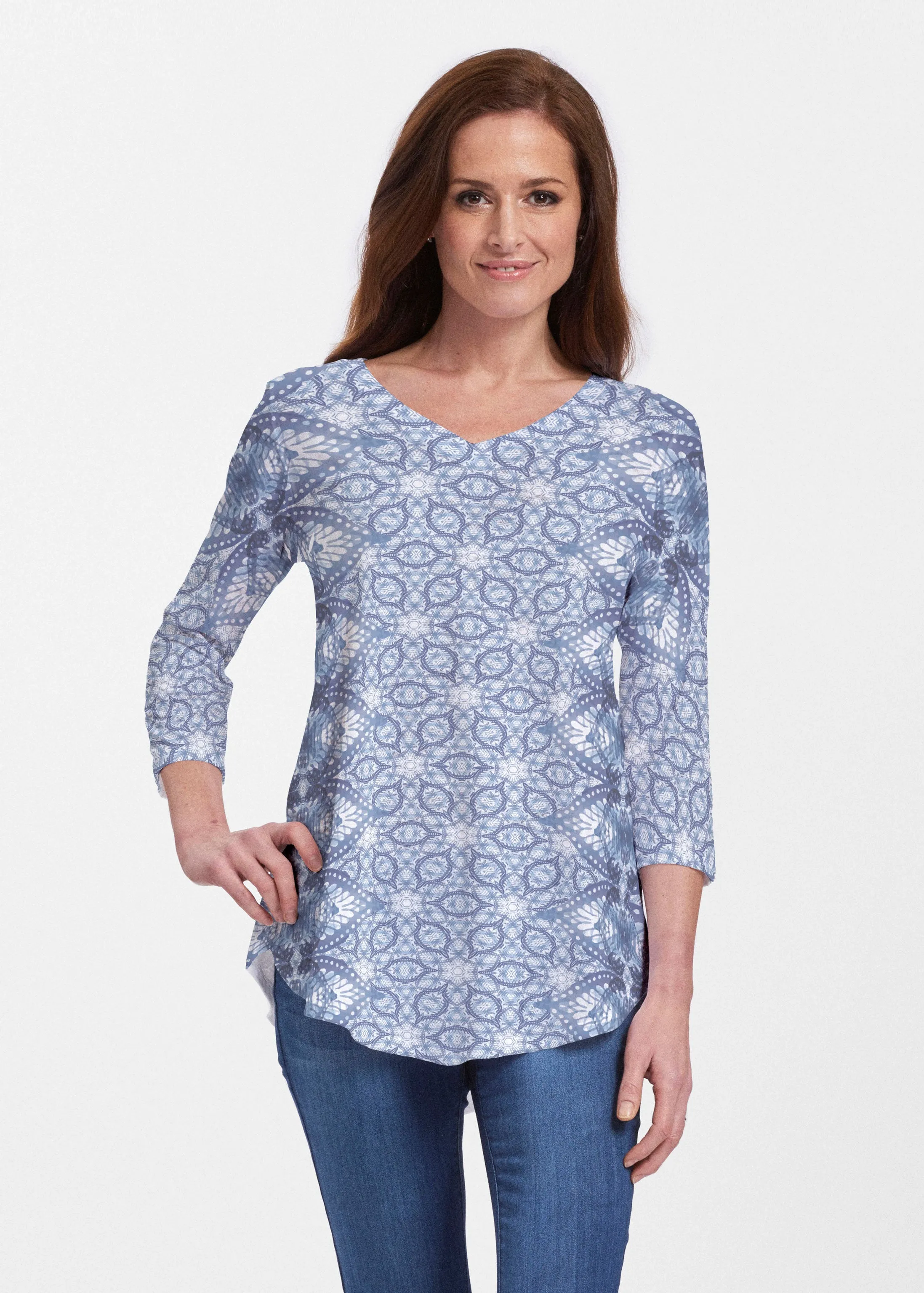 Picket Daisy (7729) ~ Signature V-neck Flowy Tunic