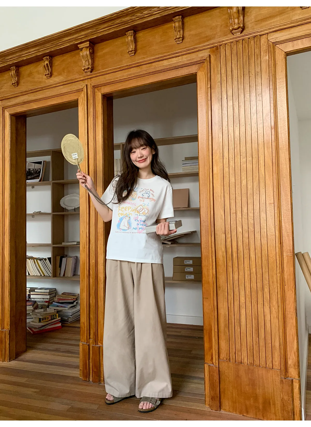 Pleated wide-leg pants