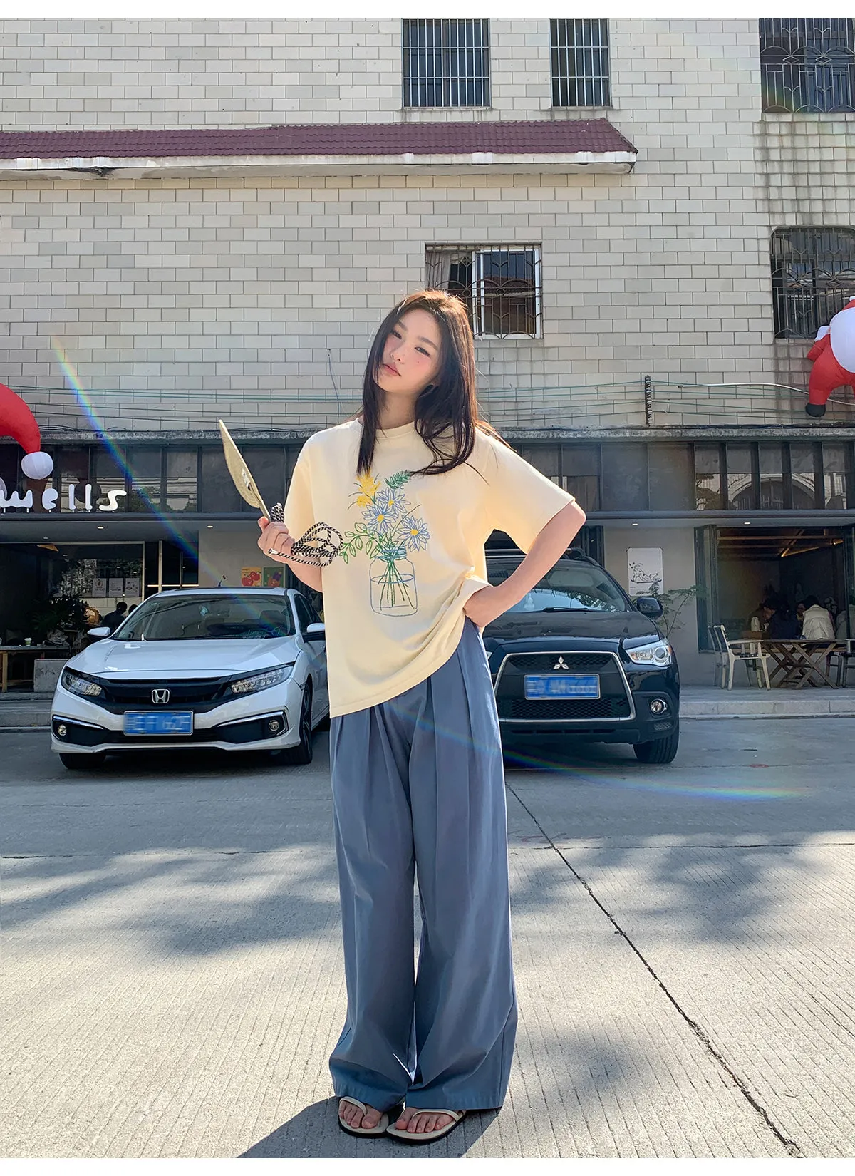 Pleated wide-leg pants