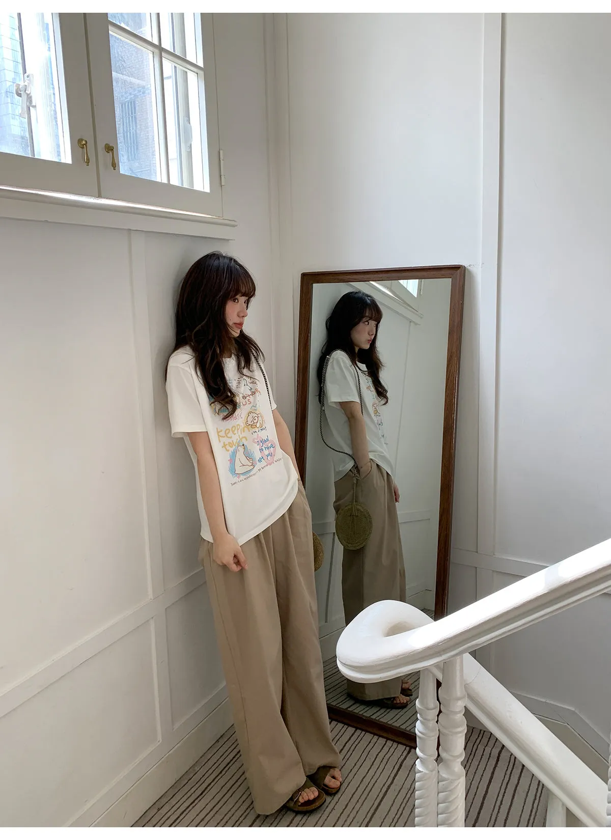 Pleated wide-leg pants