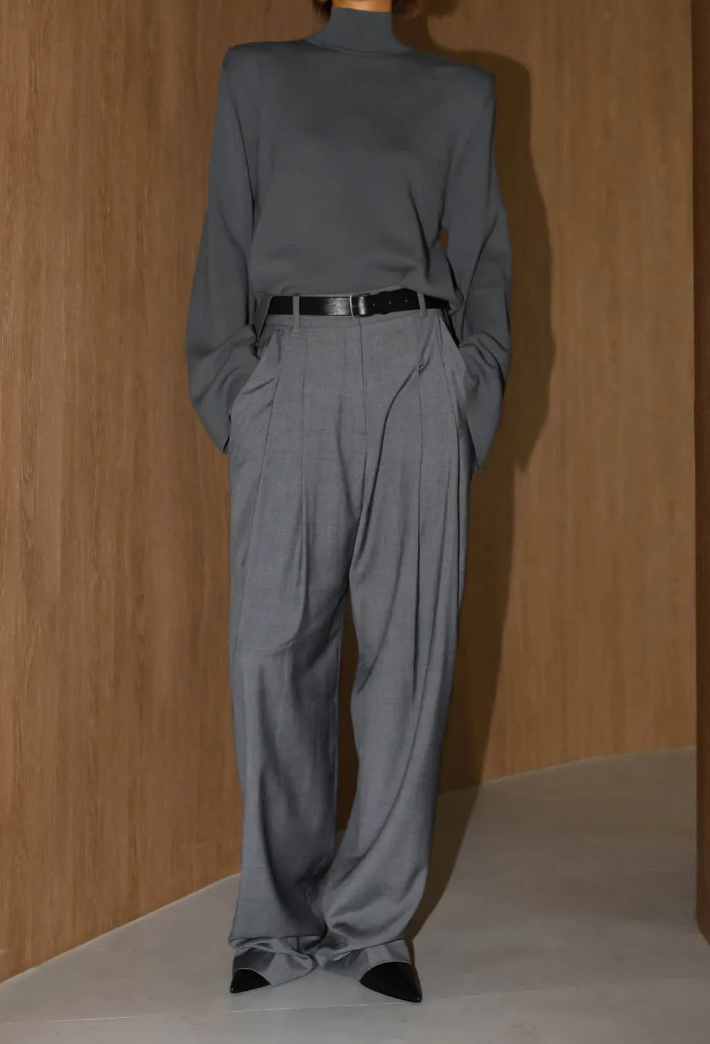 PLEATED WIDE LEG TROUSERS GRAPHITE