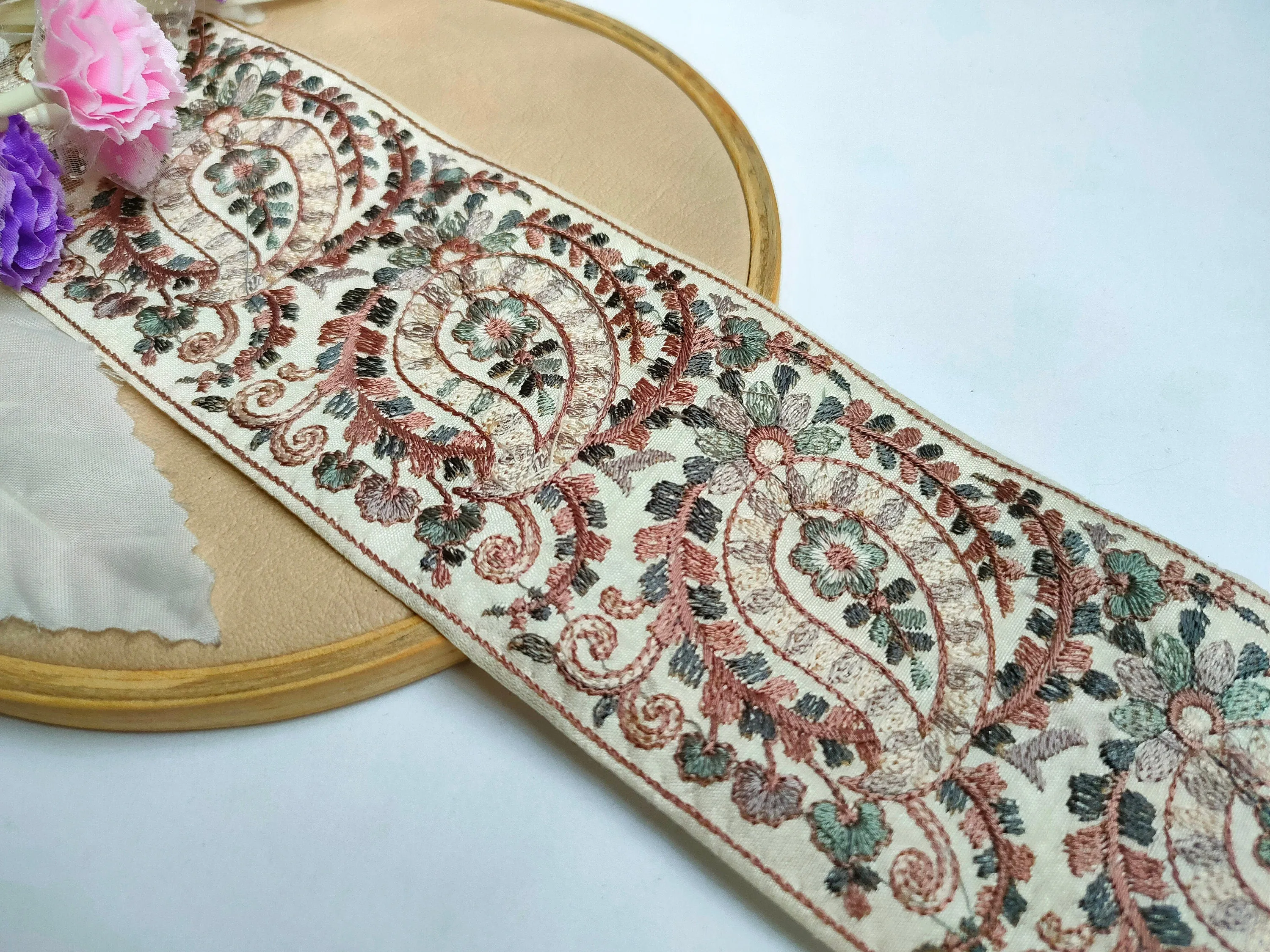 Premium Quality Kashmiri Silk Motif Inspired Border Trim - 1 Yard