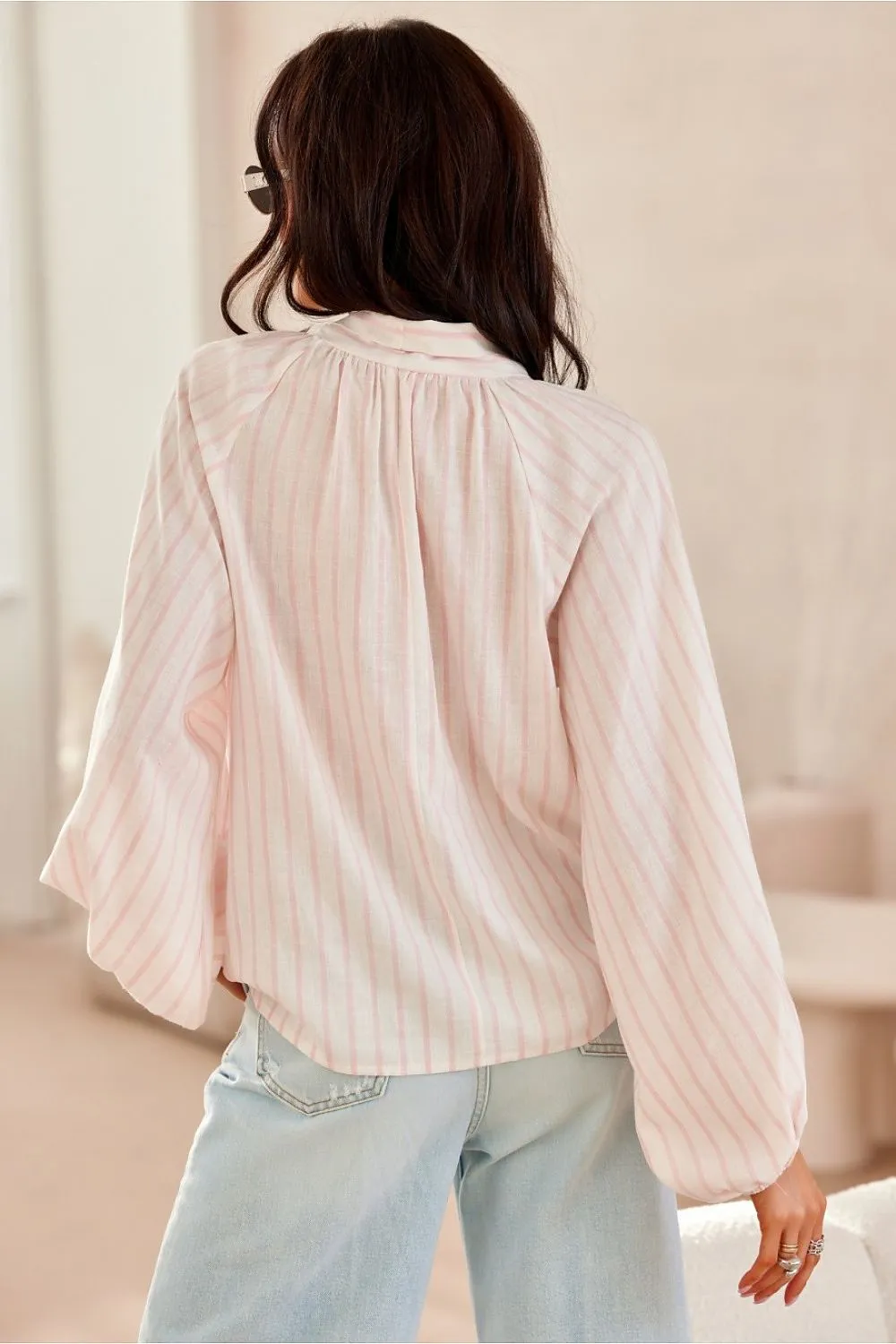 Puffy Sleeve Laced Blouse