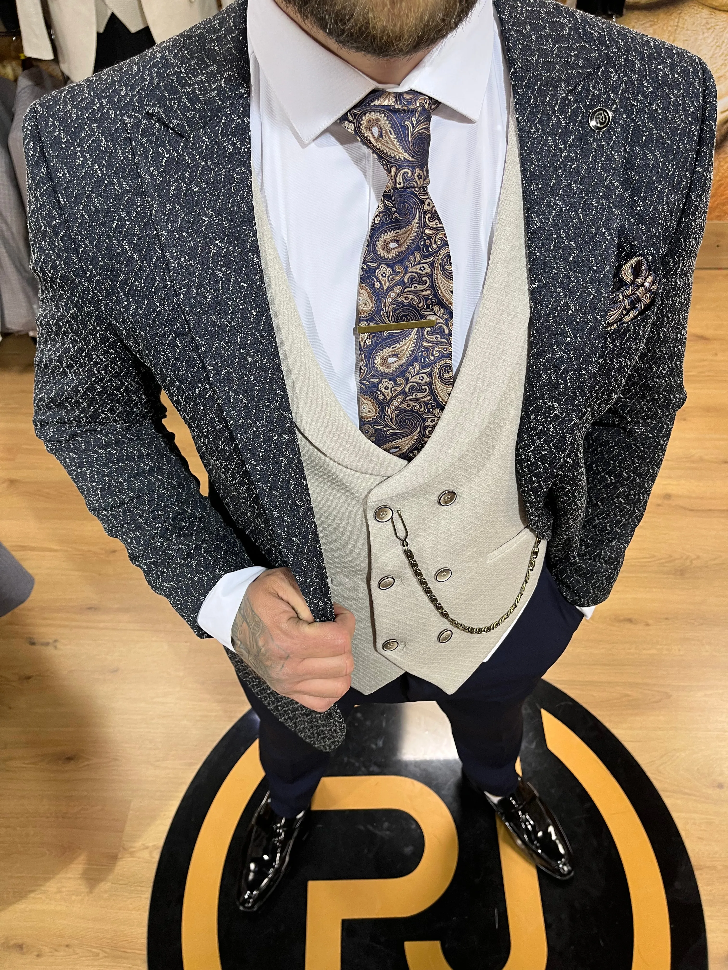 Salvadore - Navy/Cream 3 Piece Suit