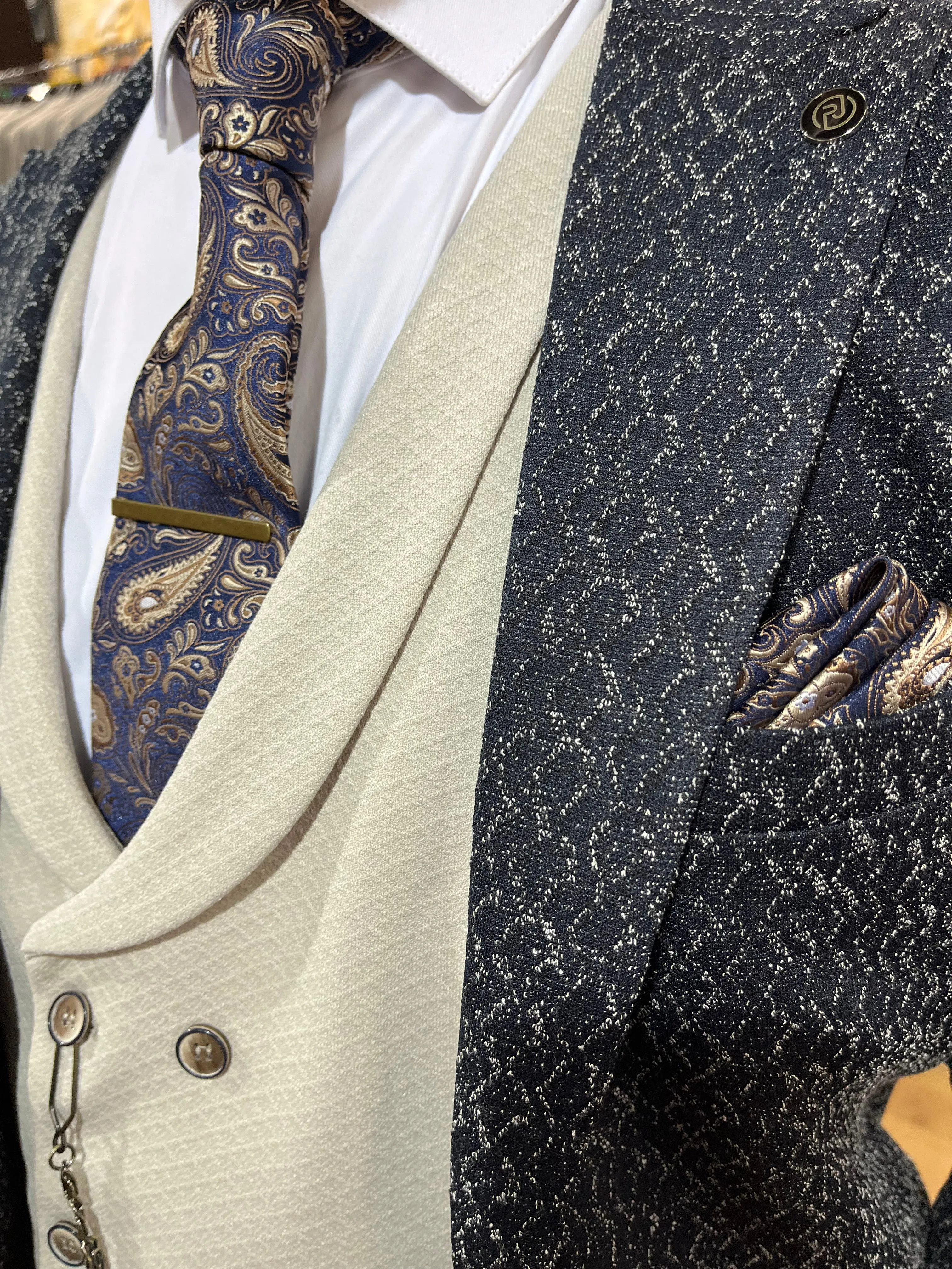 Salvadore - Navy/Cream 3 Piece Suit