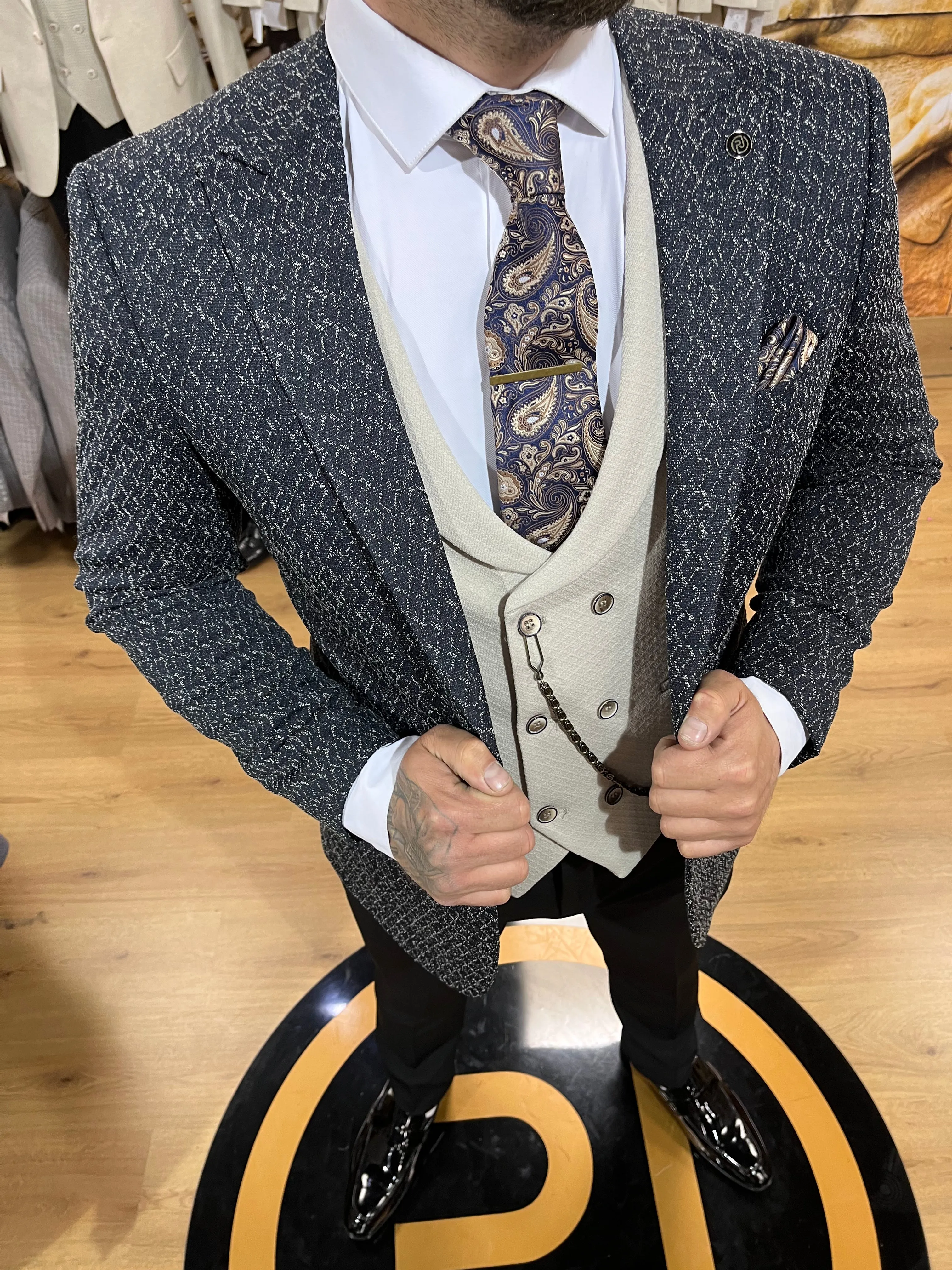Salvadore - Navy/Cream 3 Piece Suit