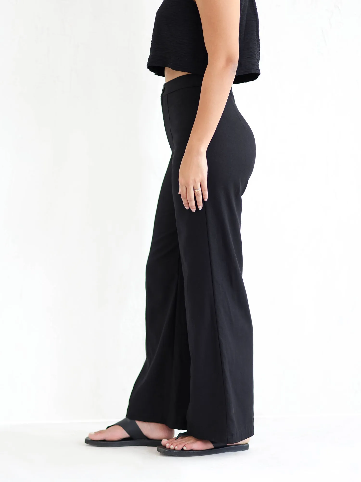 Seam Detailed Linen High Waisted Pant
