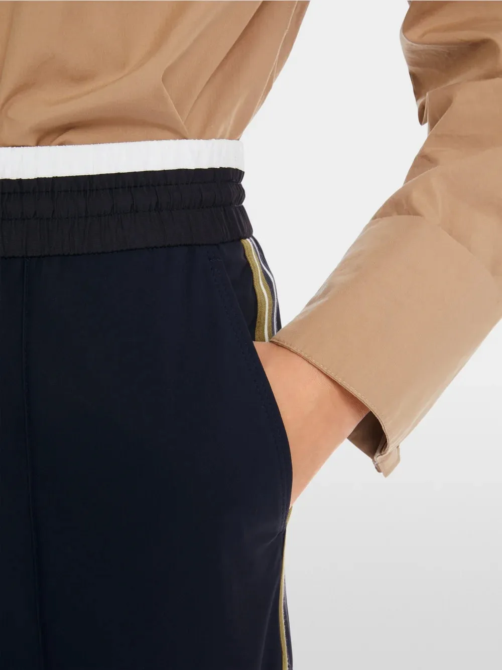 Soft-flowing silhouette Trousers