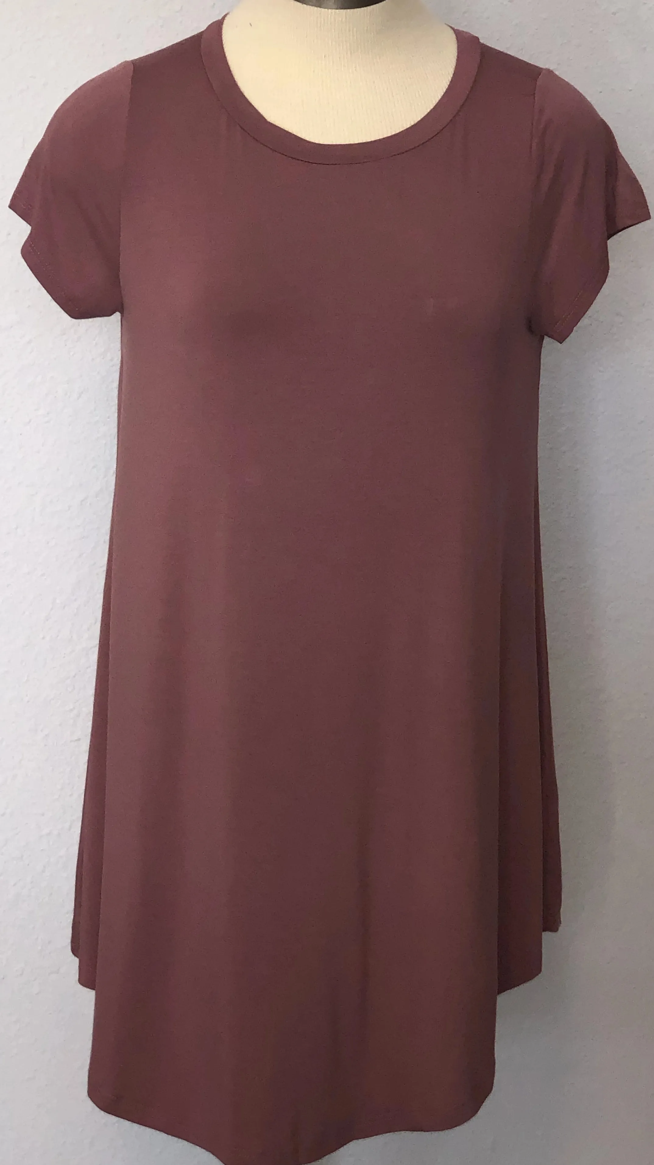 SOLID C-NECK TUNIC