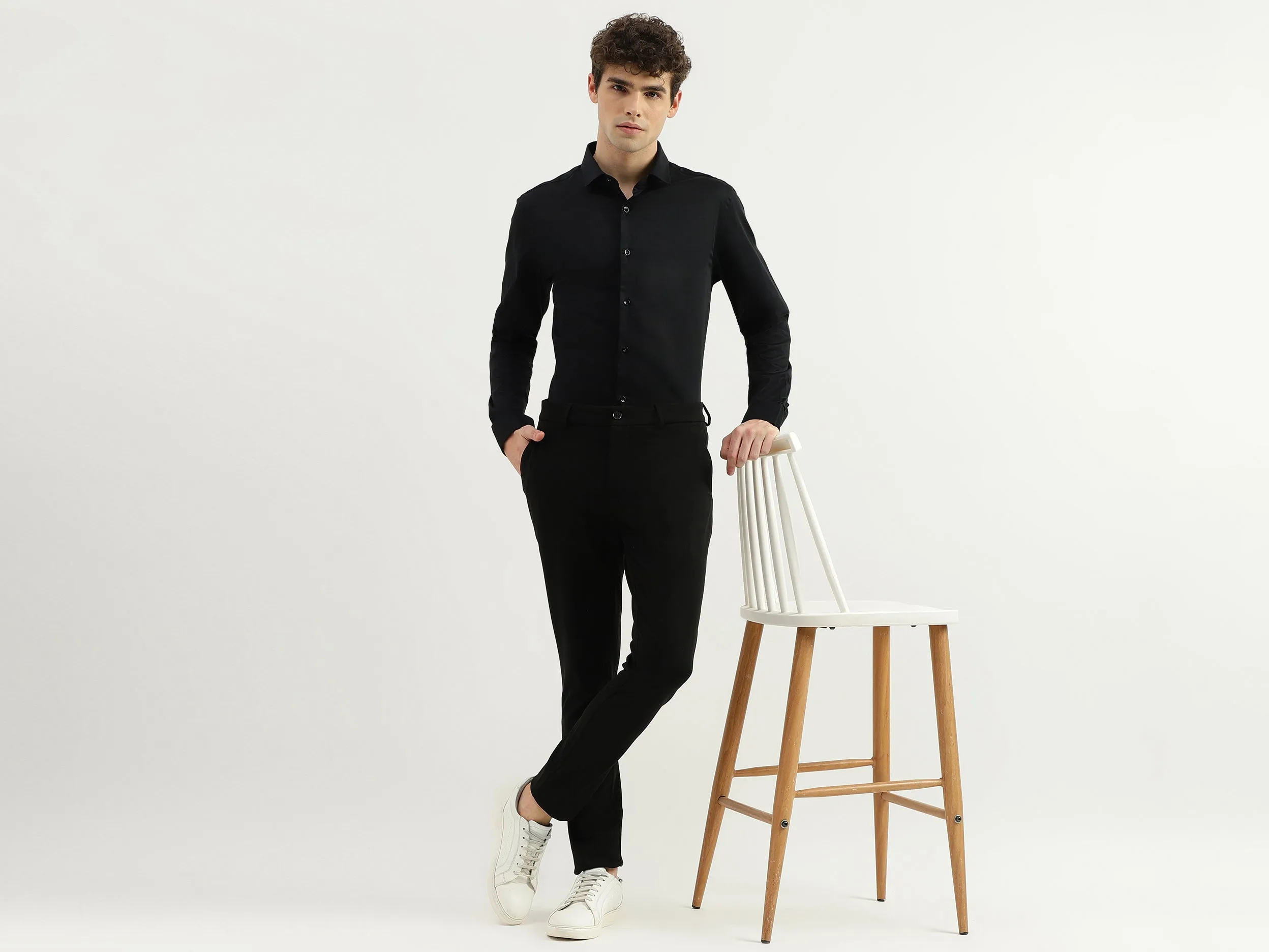 Solid Mid Rise Slim Fit Trousers