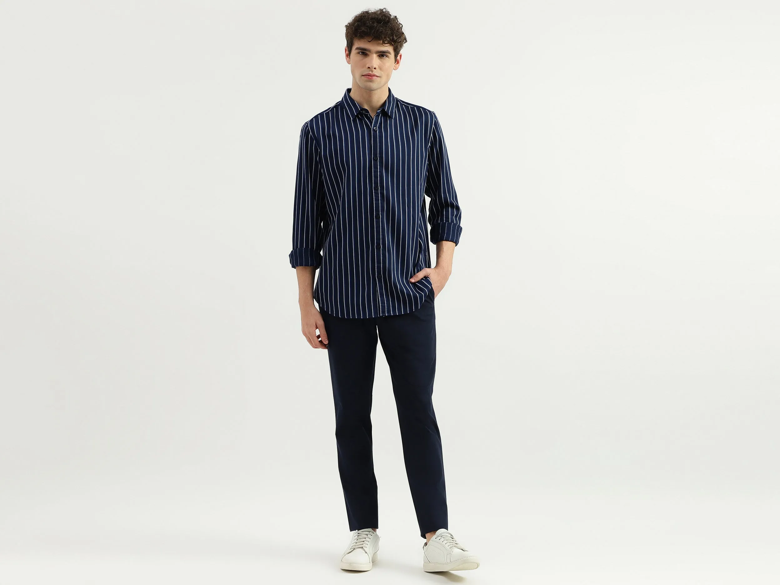 Solid Mid Rise Slim Fit Trousers