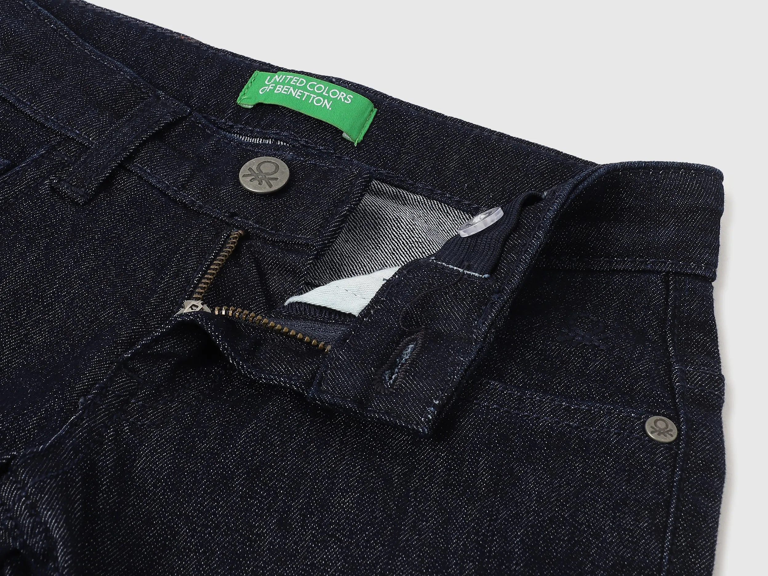 Solid Slim Fit Jeans