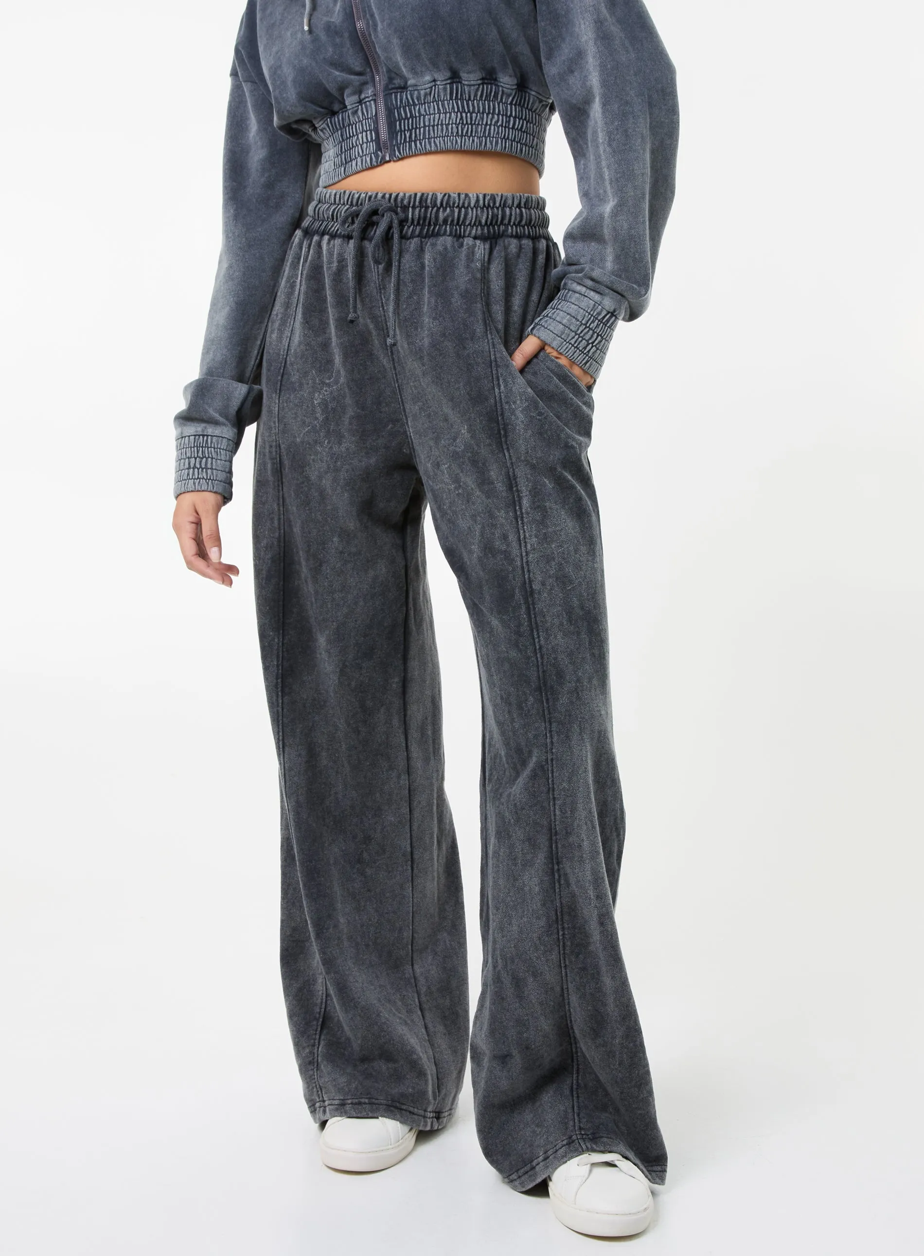Wash Wide Leg Trousers
